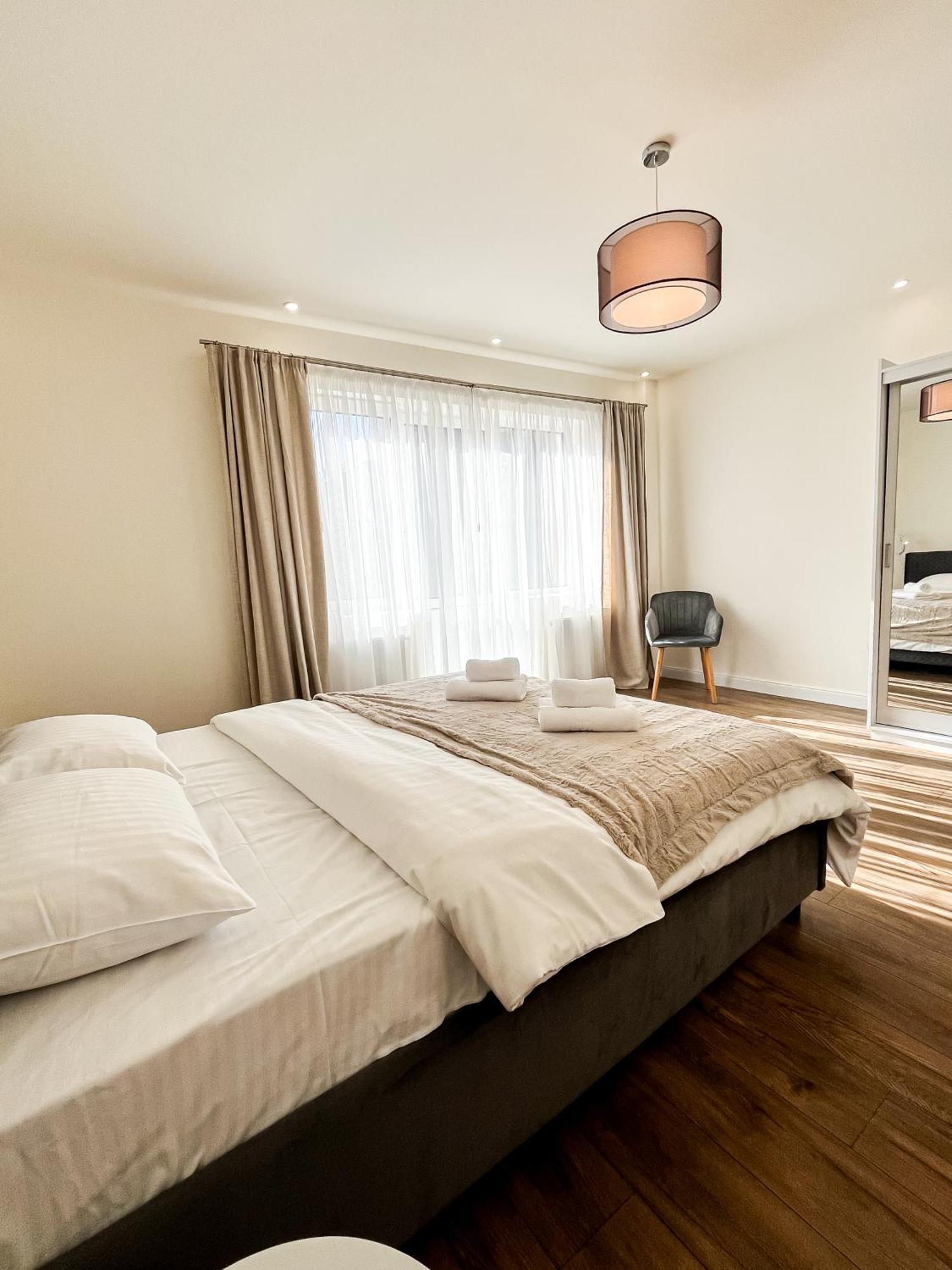 La Teatru - 2Bd Apartment Near Theatre And Old Town Брашов Экстерьер фото